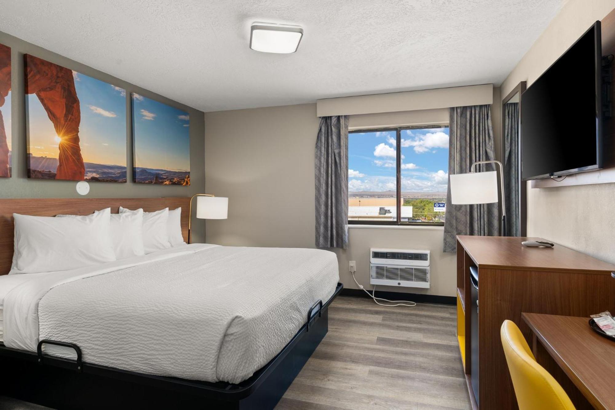Days-inn By Wyndham I-25